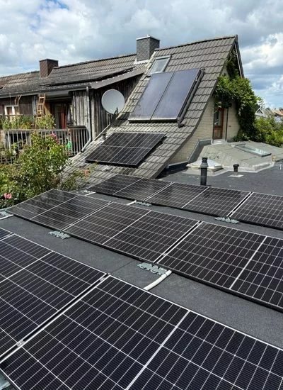 Photovoltaik-Anlage auf Hausdach