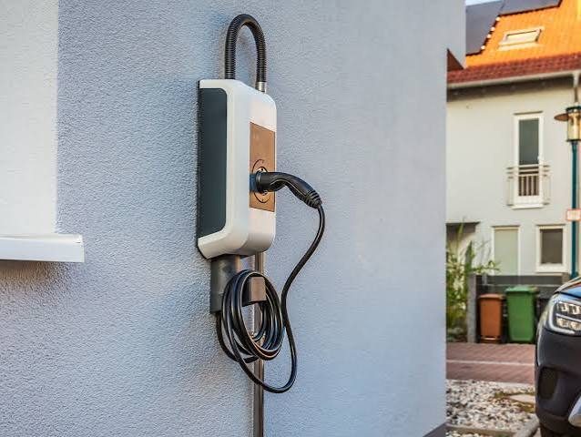 Wallbox für E-Mobilität am Haus